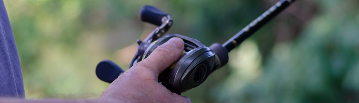 How To Use A Baitcaster Reel For Beginners - thumb on Baitcaster reel