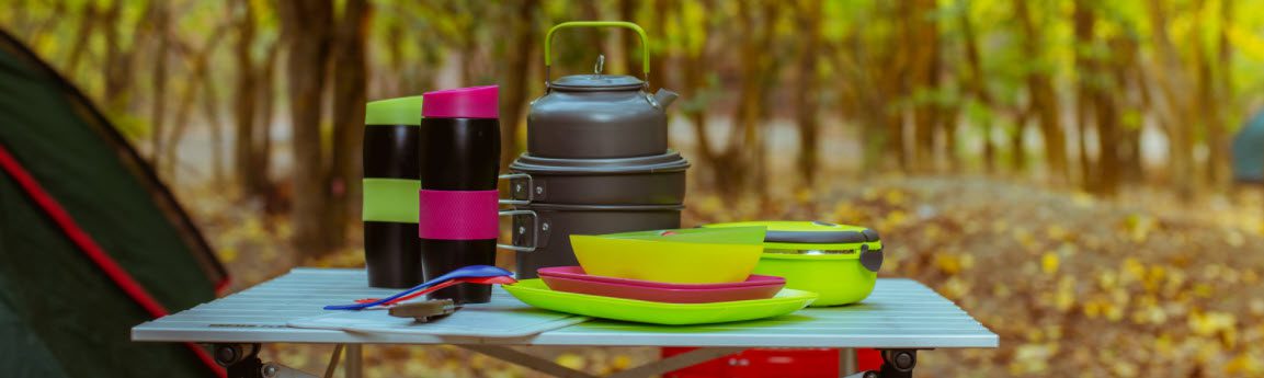 best camping cookware - cookware with tableware